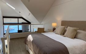 HOM I Espectacular Loft Preciosa Vista al Mar Valparaiso 1713